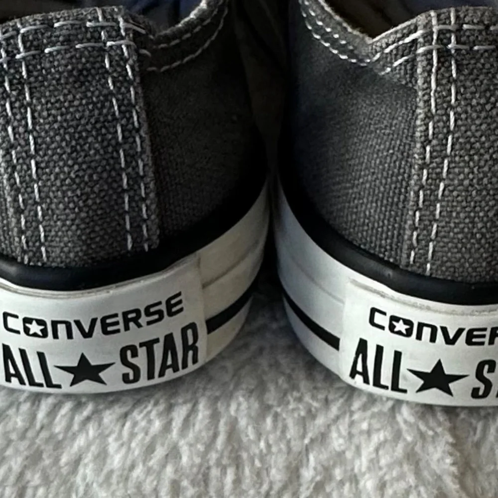 Lot (2) Converse All Star Shoes Sneakers Kids Sz 11 Gray White Lo Top